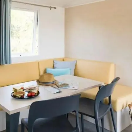 营地 Mobil 3 Chambres, Terrasse, Jusqu'a 6 Pers. - Api-1-52-1620 *